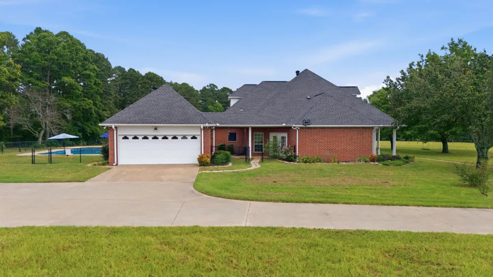 1708 Fm 1002 S Big Sandy, TX 75755