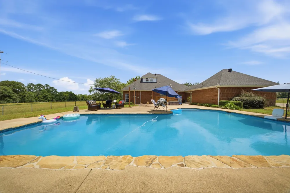 1708 Fm 1002 S Big Sandy, TX 75755
