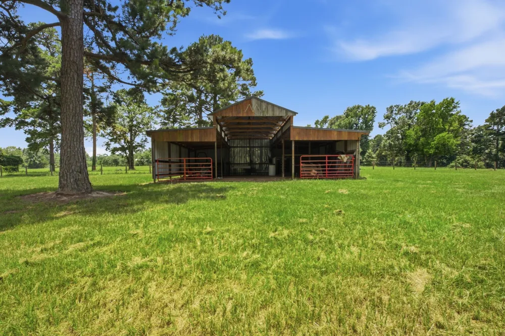 1708 Fm 1002 S Big Sandy, TX 75755