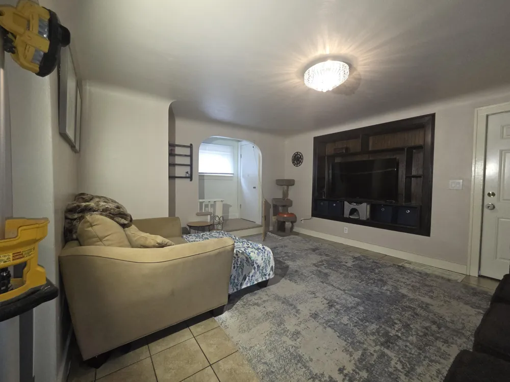 1809 Godfrey Avenue SW Wyoming, MI 49509