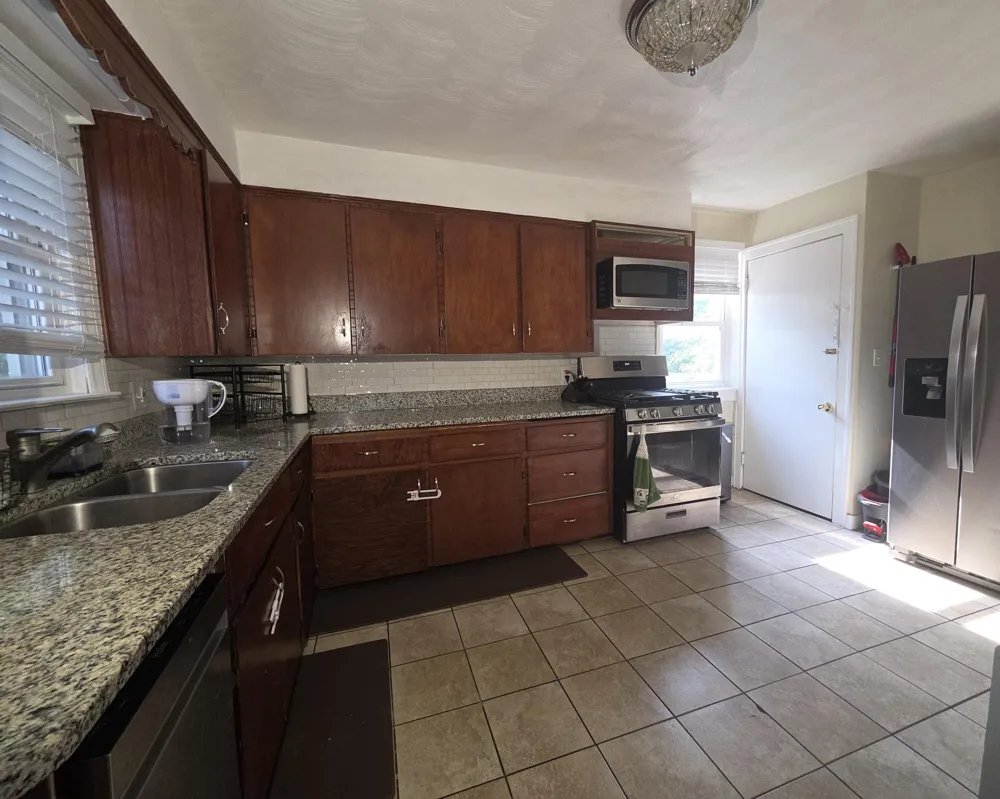 1809 Godfrey Avenue SW Wyoming, MI 49509