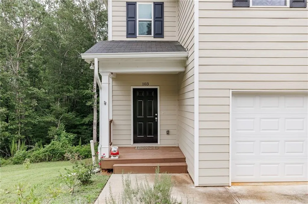 103 Three Rivers Court Hull, GA 30646