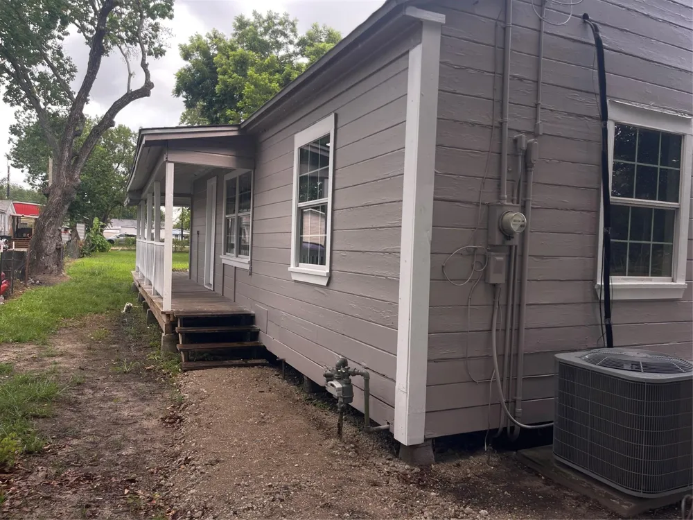 407 Magnolia Street Highlands, TX 77562
