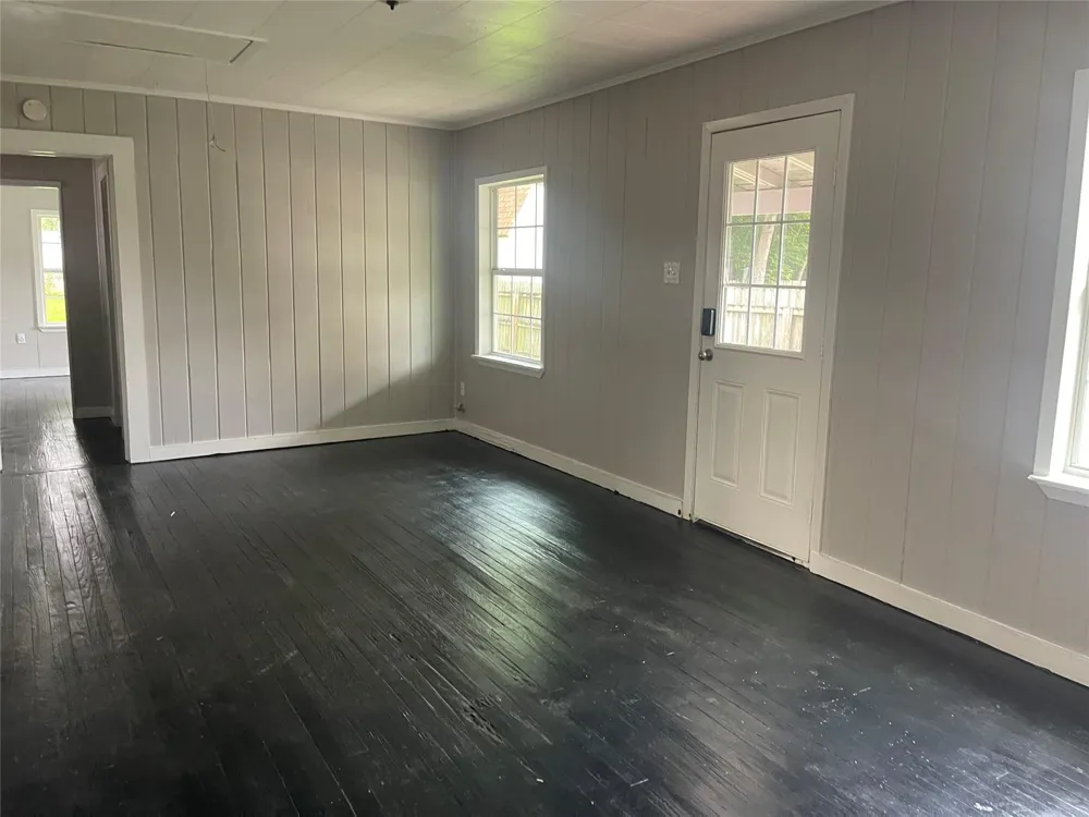 407 Magnolia Street Highlands, TX 77562