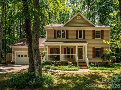 2704 Gold Spike Court