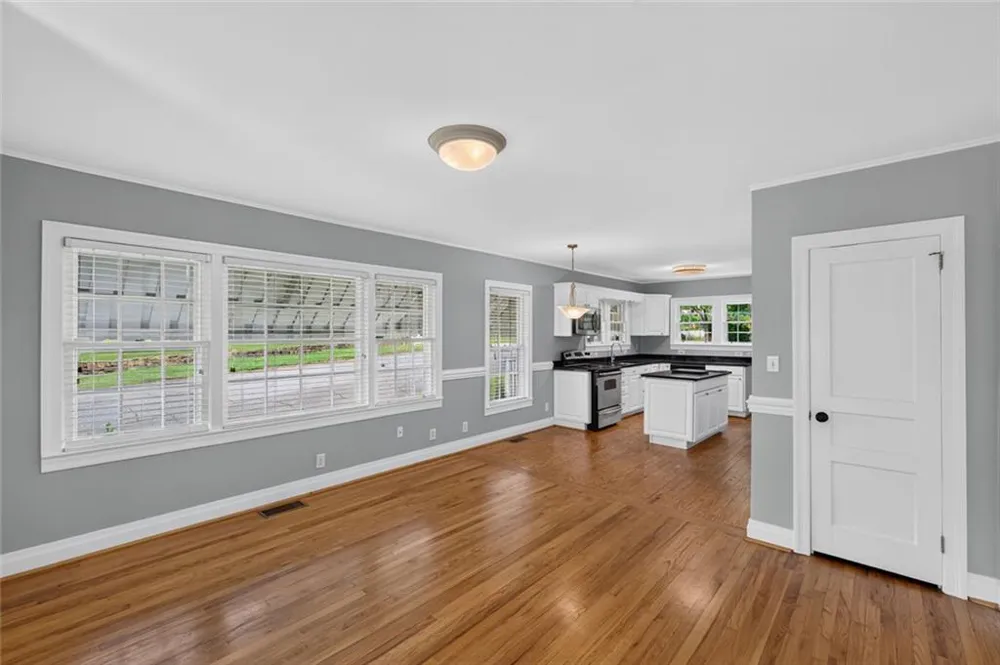 1141 Jefferson Avenue East Point, GA 30344