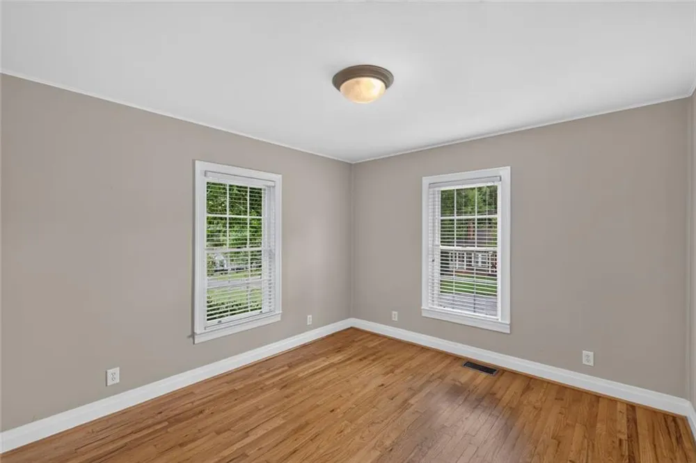1141 Jefferson Avenue East Point, GA 30344