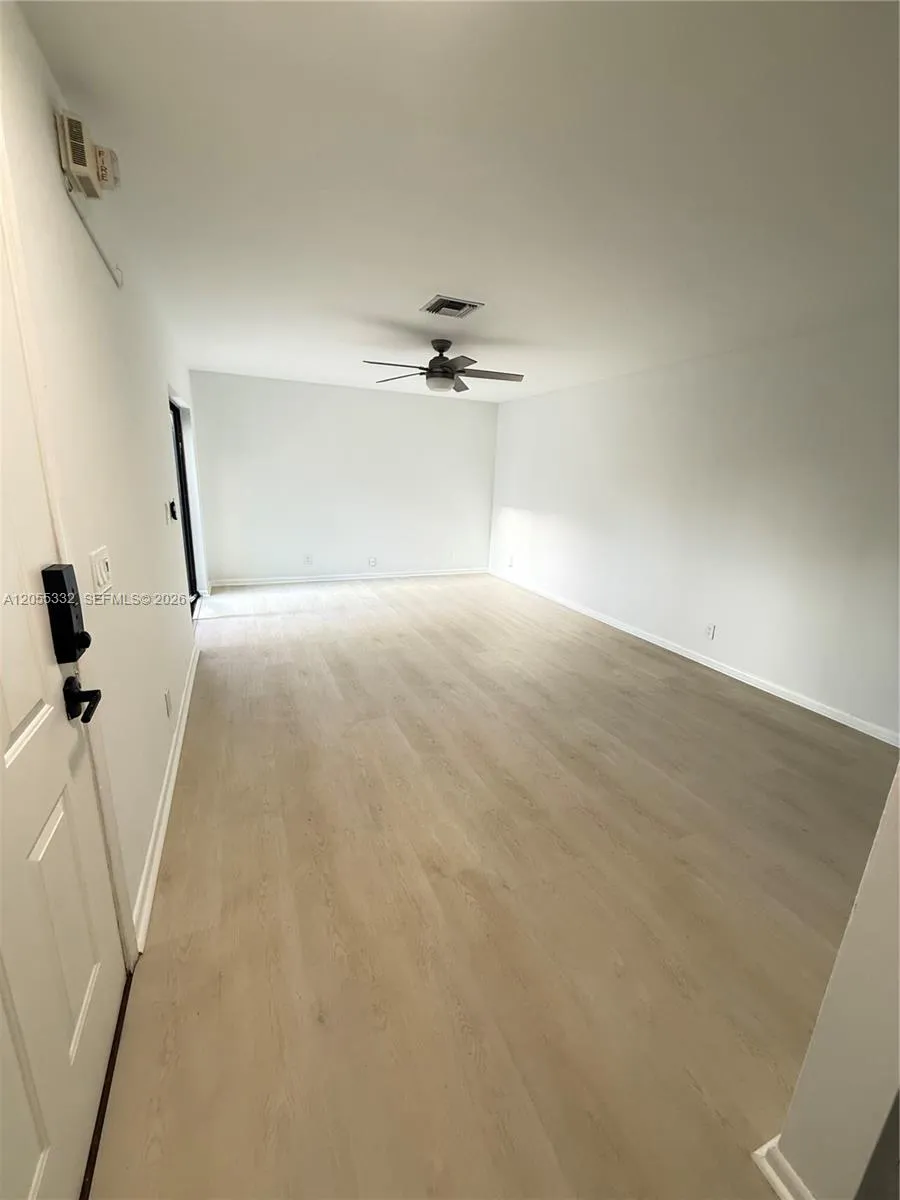 2501 NW 99th Ave #2501 Coral Springs, FL 33065
