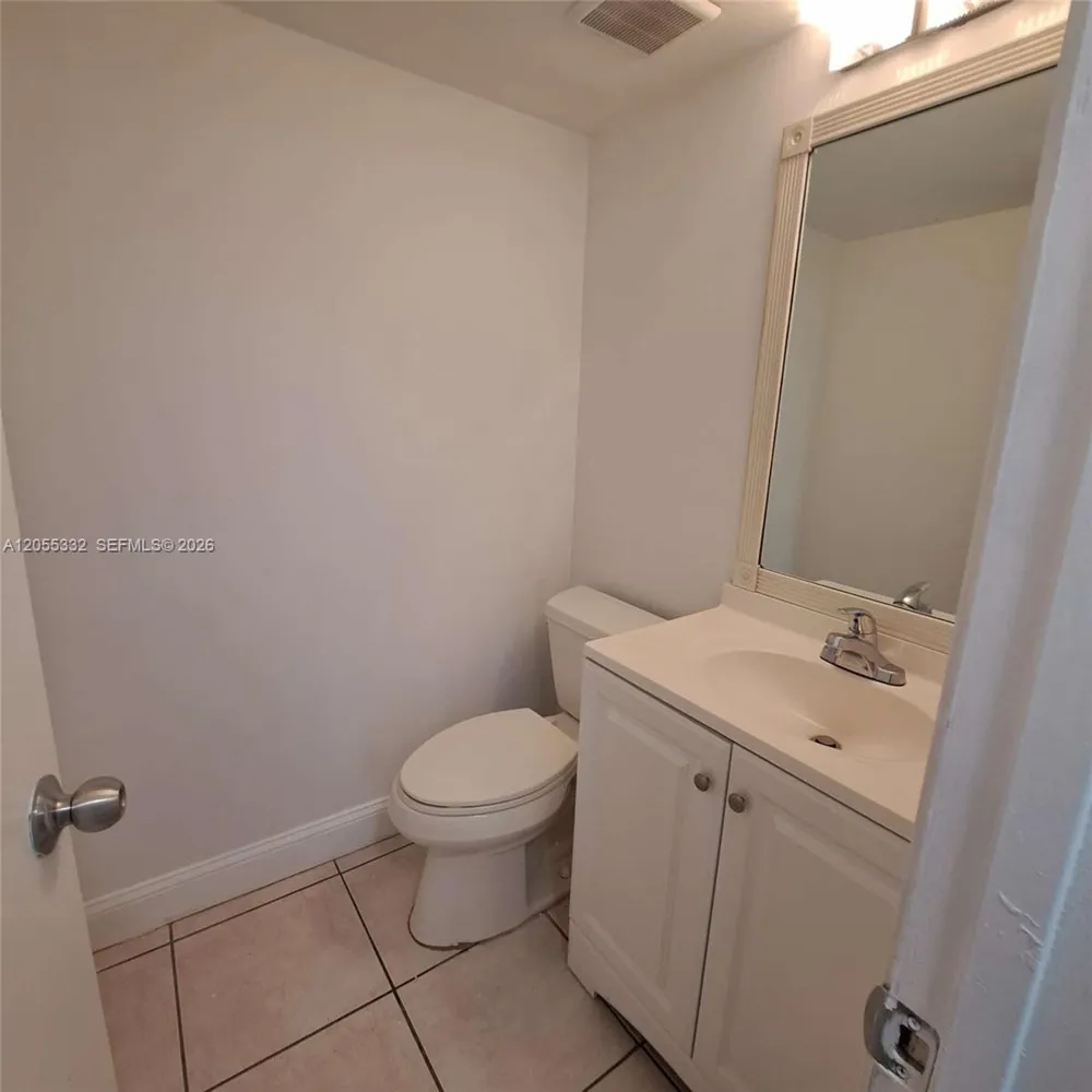 2501 NW 99th Ave #2501 Coral Springs, FL 33065