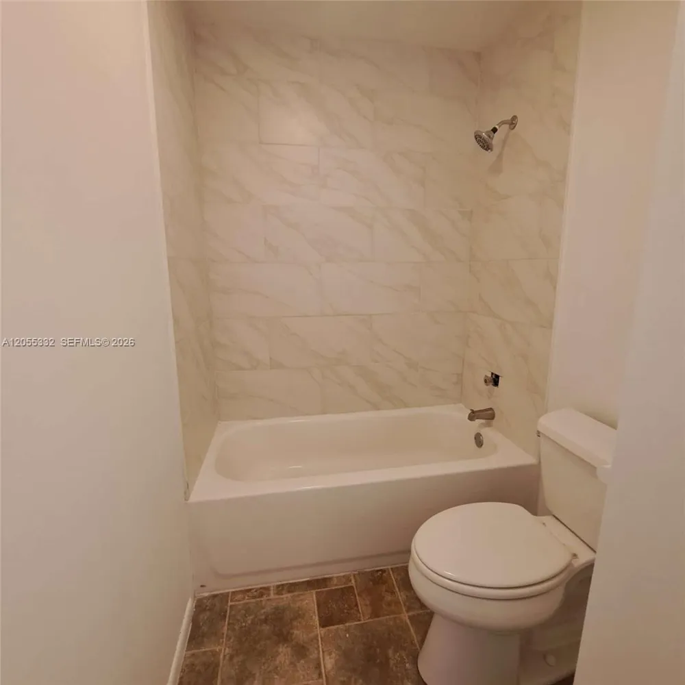 2501 NW 99th Ave #2501 Coral Springs, FL 33065