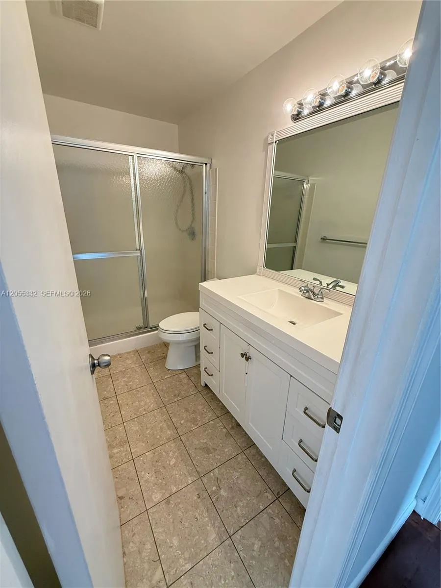 2501 NW 99th Ave #2501 Coral Springs, FL 33065