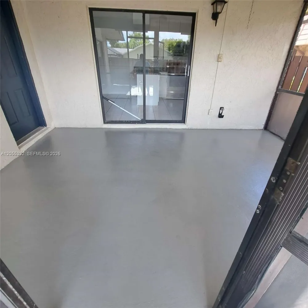 2501 NW 99th Ave #2501 Coral Springs, FL 33065