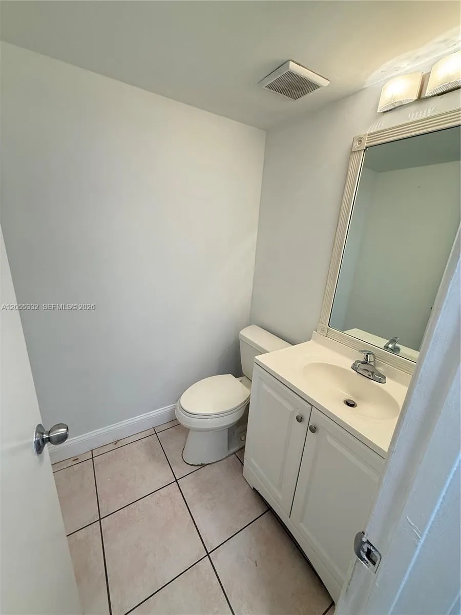 2501 NW 99th Ave #2501 Coral Springs, FL 33065