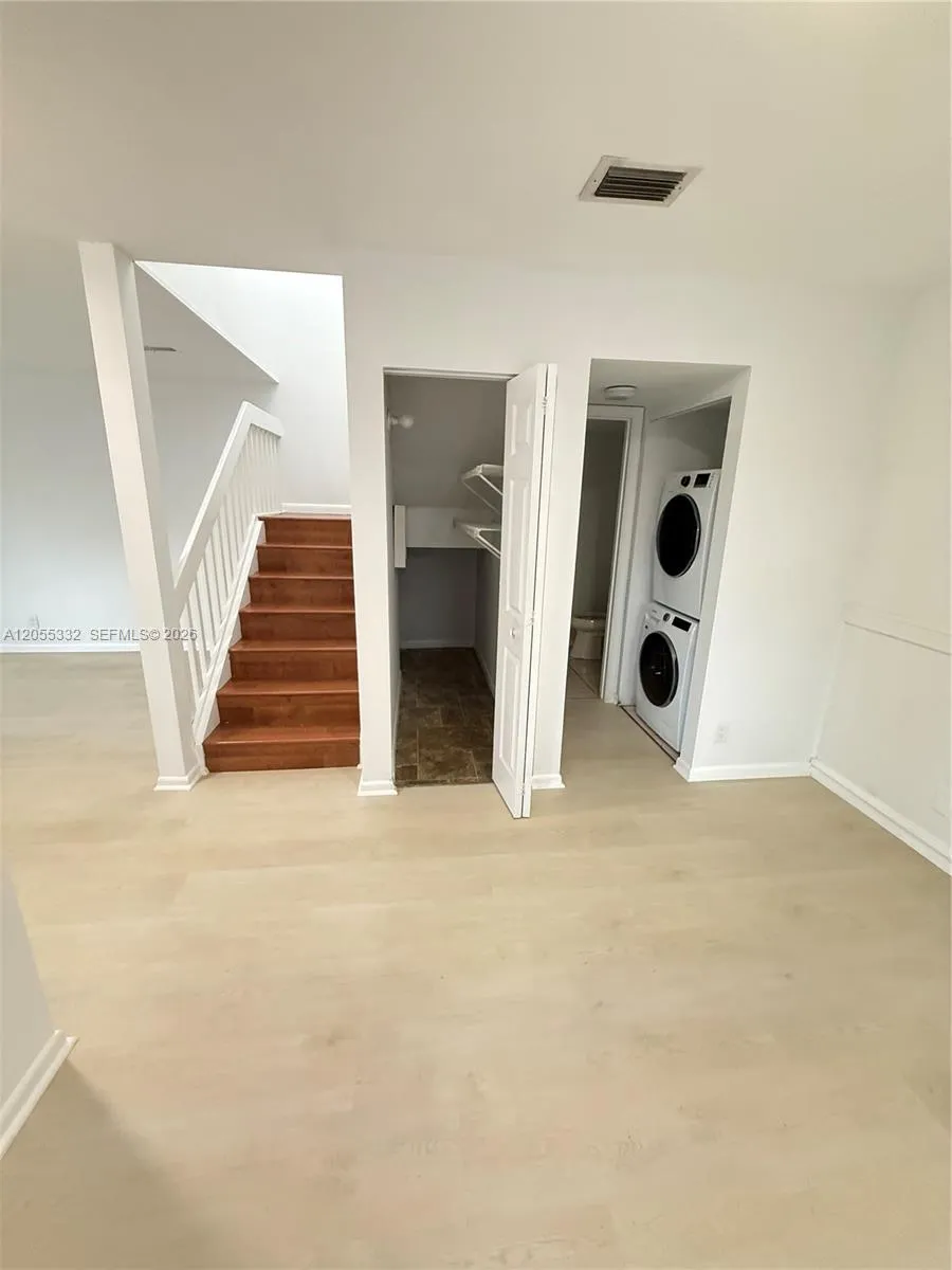2501 NW 99th Ave #2501 Coral Springs, FL 33065