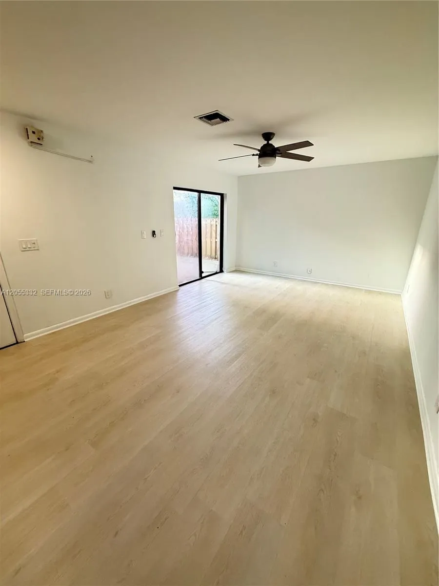 2501 NW 99th Ave #2501 Coral Springs, FL 33065