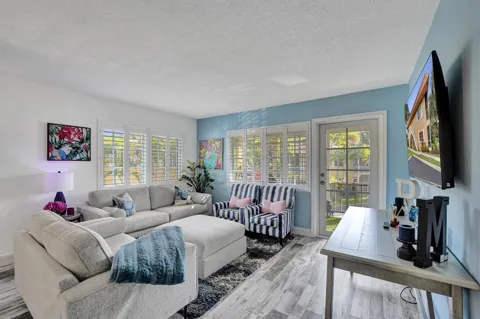 1930 NE 2ND AVENUE #216L