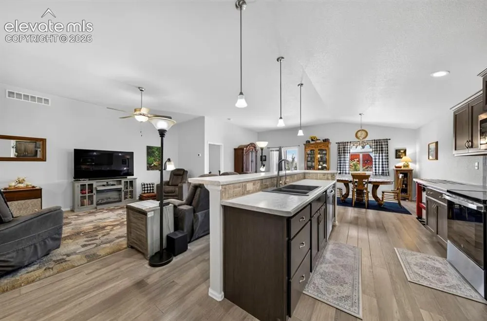 1005 Kirkwood Drive Pueblo, CO 81007