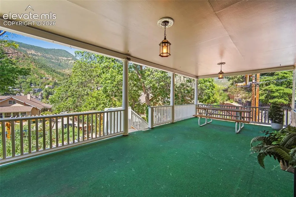 17 Washington Avenue Manitou Springs, CO 80829