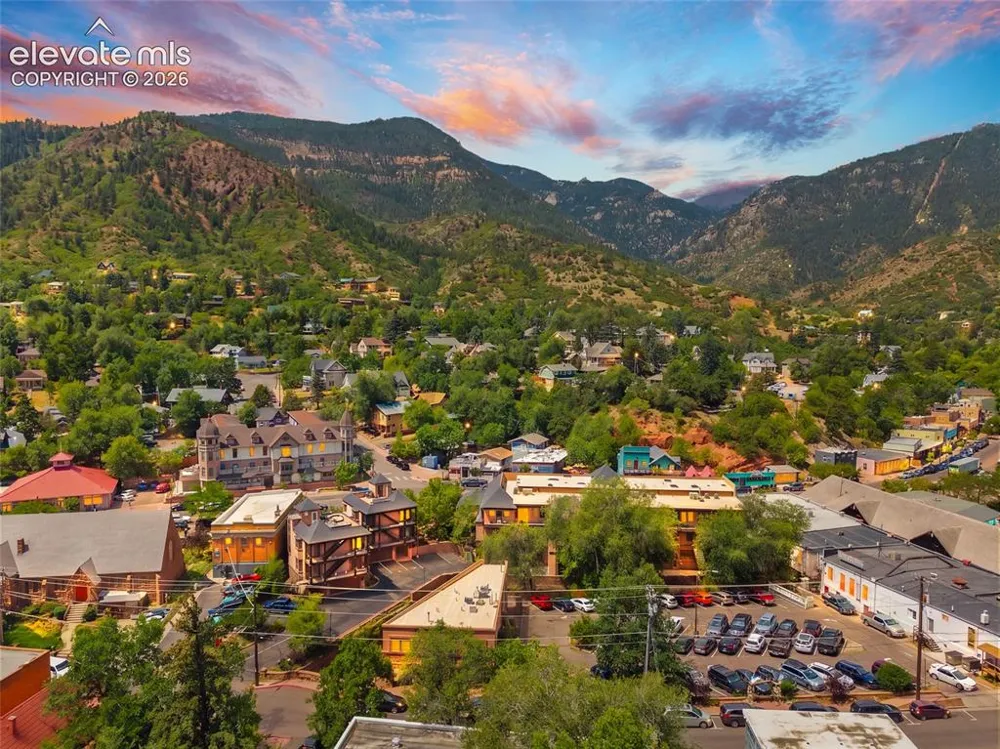 17 Washington Avenue Manitou Springs, CO 80829