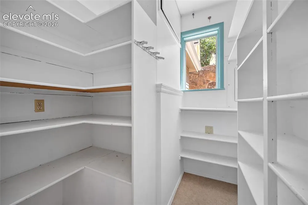 17 Washington Avenue Manitou Springs, CO 80829