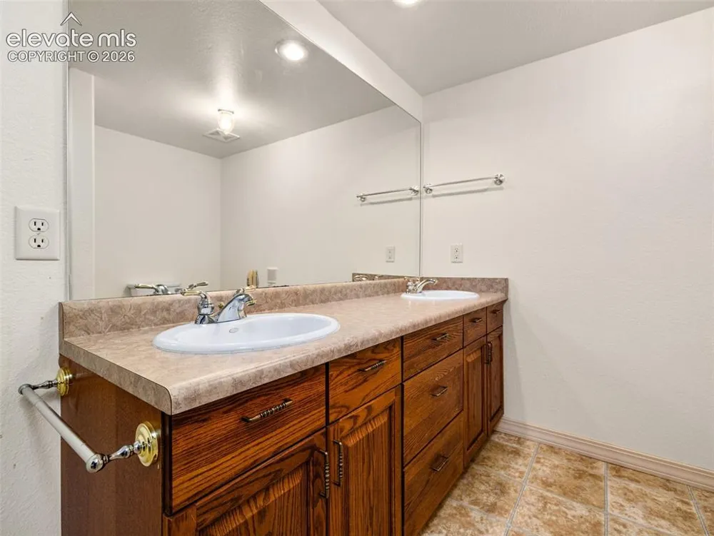 10 Erica Court Pueblo, CO 81001