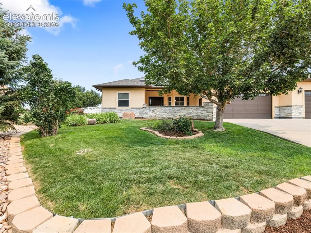 10 Erica Court Pueblo, CO 81001