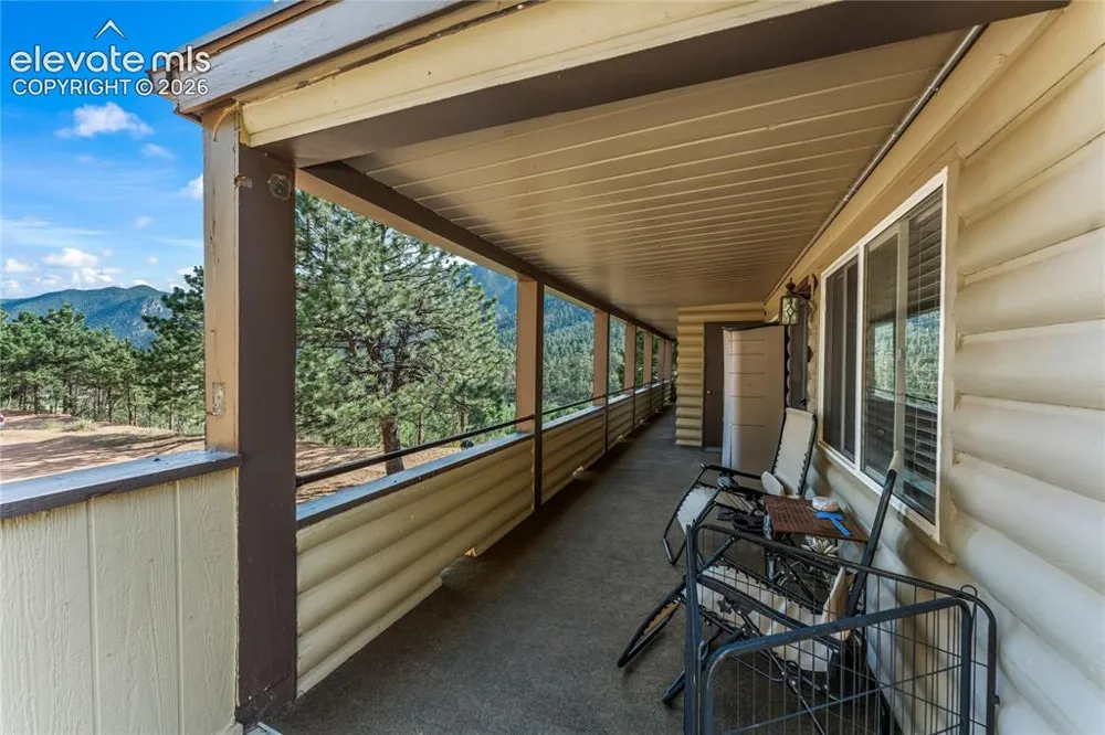 8220 W Highway 24 Cascade, CO 80809