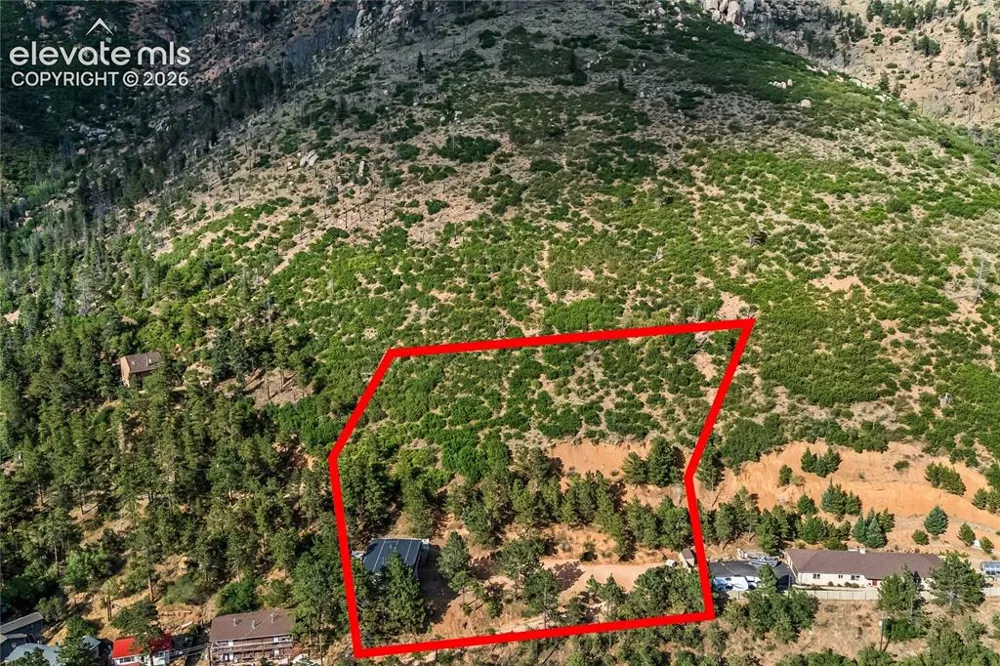8220 W Highway 24 Cascade, CO 80809