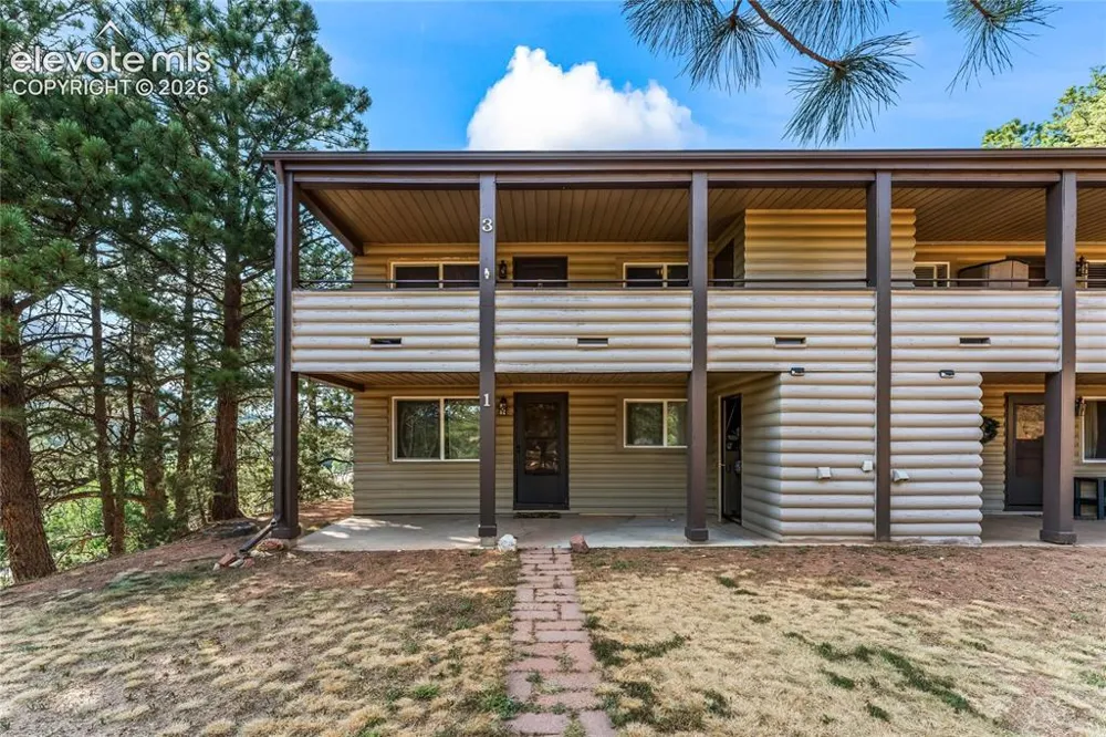 8220 W Highway 24 Cascade, CO 80809