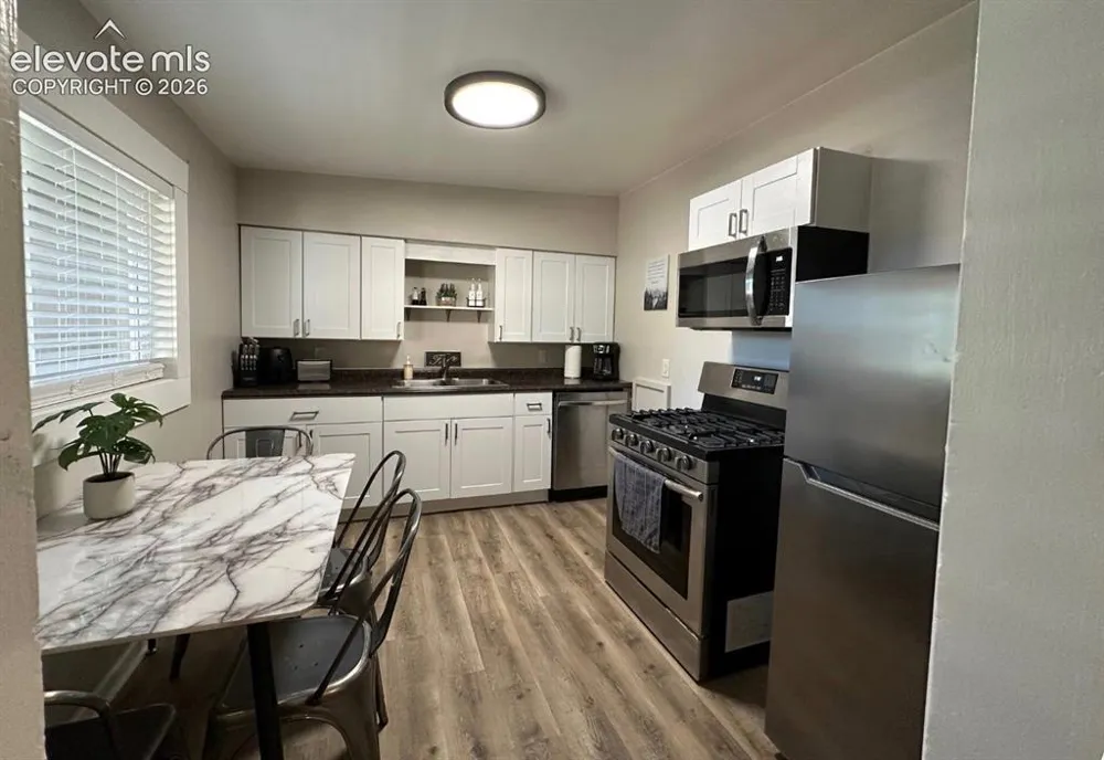 8220 W Highway 24 Cascade, CO 80809