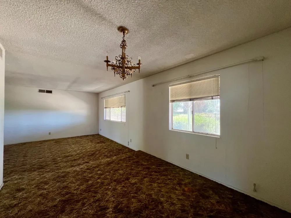 1569 E Olive Avenue Porterville, CA 93257