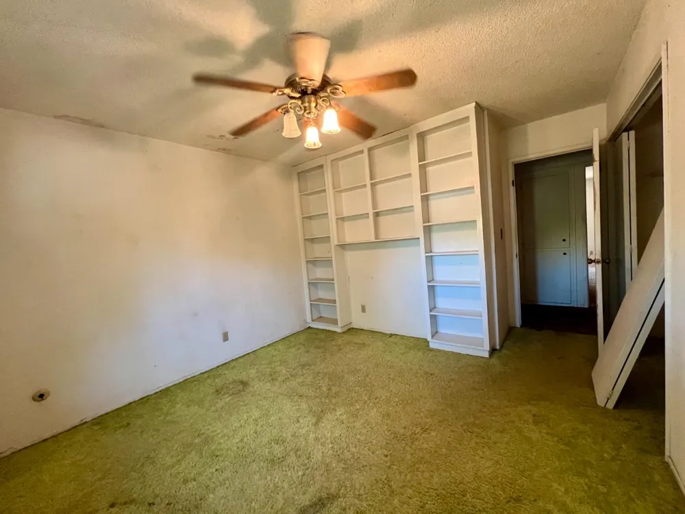 1569 E Olive Avenue Porterville, CA 93257