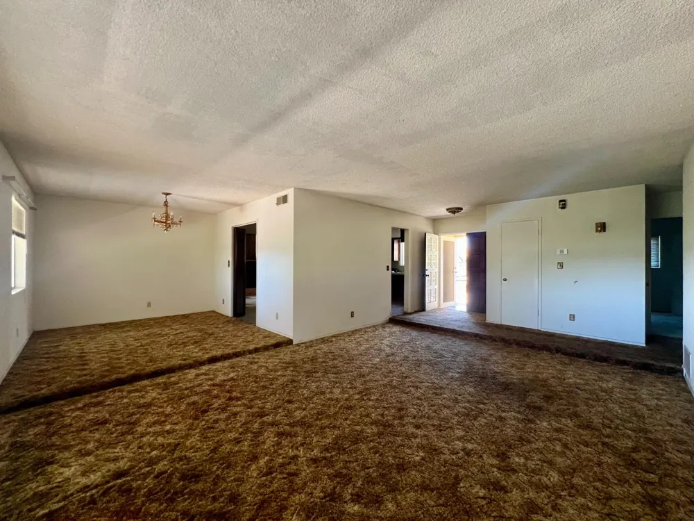 1569 E Olive Avenue Porterville, CA 93257