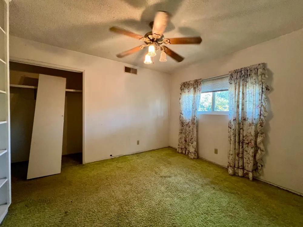 1569 E Olive Avenue Porterville, CA 93257