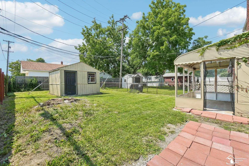 1886 15th Street Wyandotte City, MI 48192