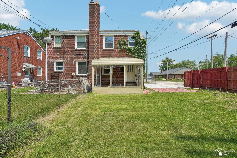 1886 15th Street Wyandotte City, MI 48192