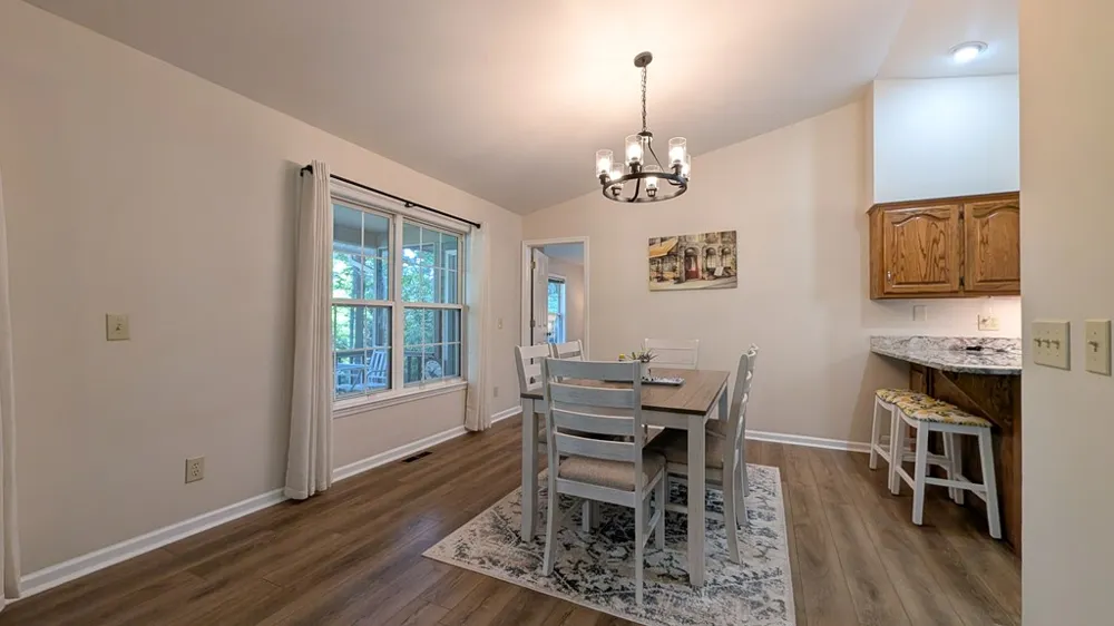 5302 Summerwood Lane Young Harris, GA 30582