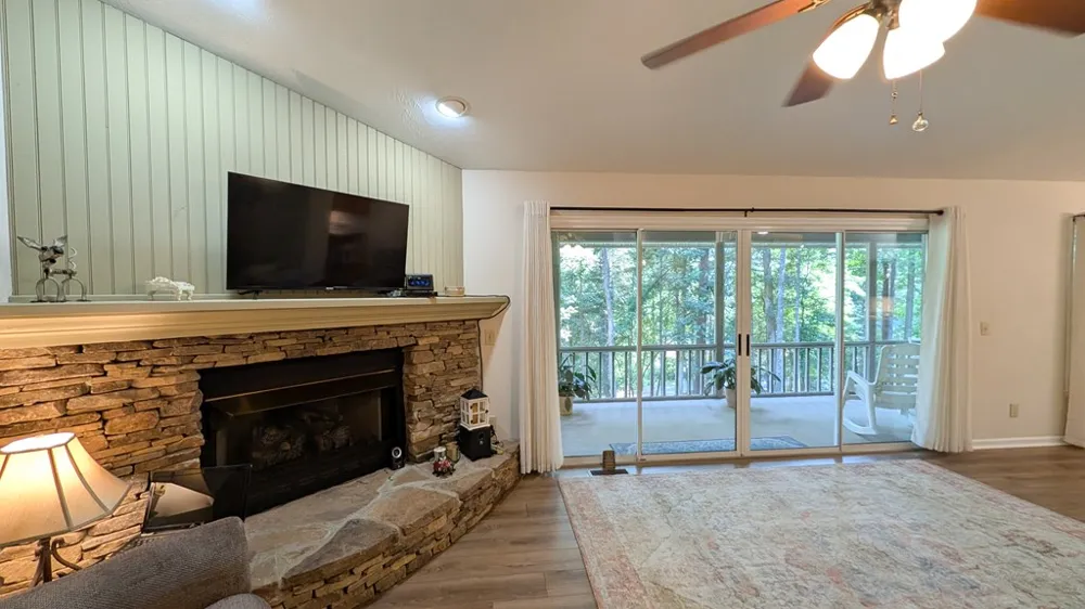 5302 Summerwood Lane Young Harris, GA 30582