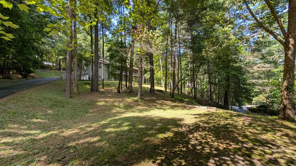 5302 Summerwood Lane Young Harris, GA 30582