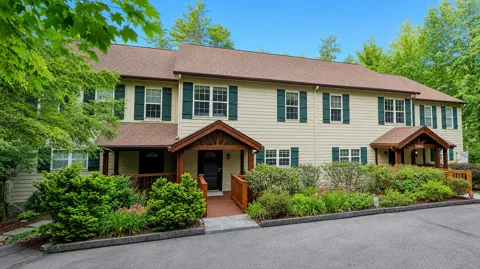 56 Hampton Glen Lane #C