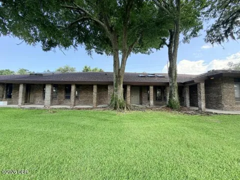 802 Sterthaus Drive #B