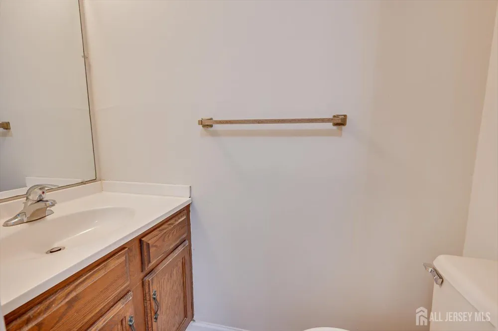 12 S Hill Drive Hamilton, NJ 08610