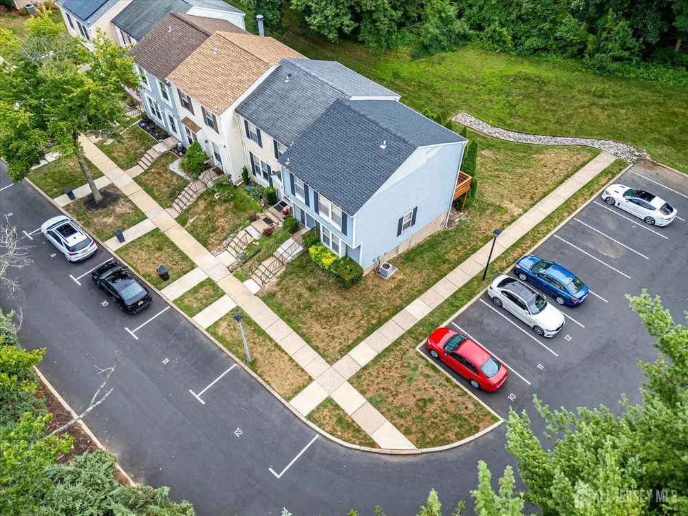 12 S Hill Drive Hamilton, NJ 08610