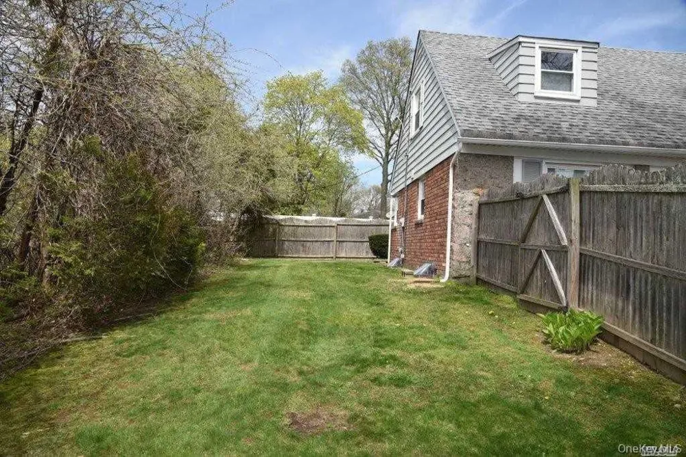 267 Haypath Road Old Bethpage, NY 11804