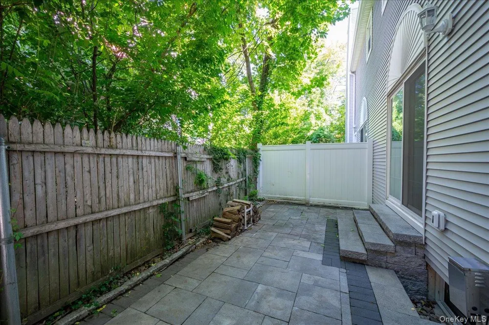 76 Smith Avenue Nyack, NY 10960