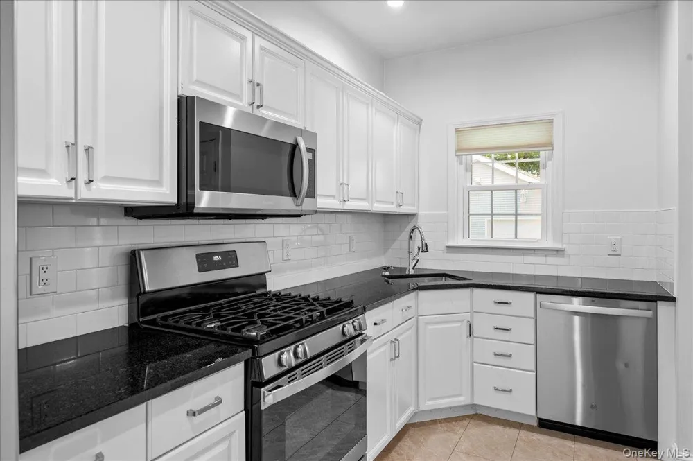 76 Smith Avenue Nyack, NY 10960
