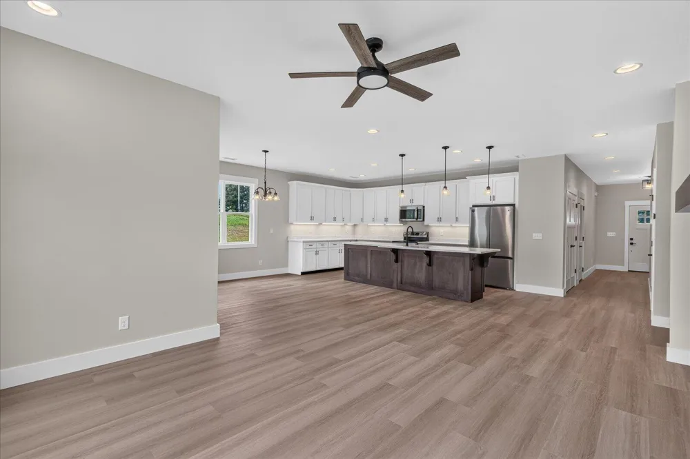 8880 Griffith Highway Whitwell, TN 37397