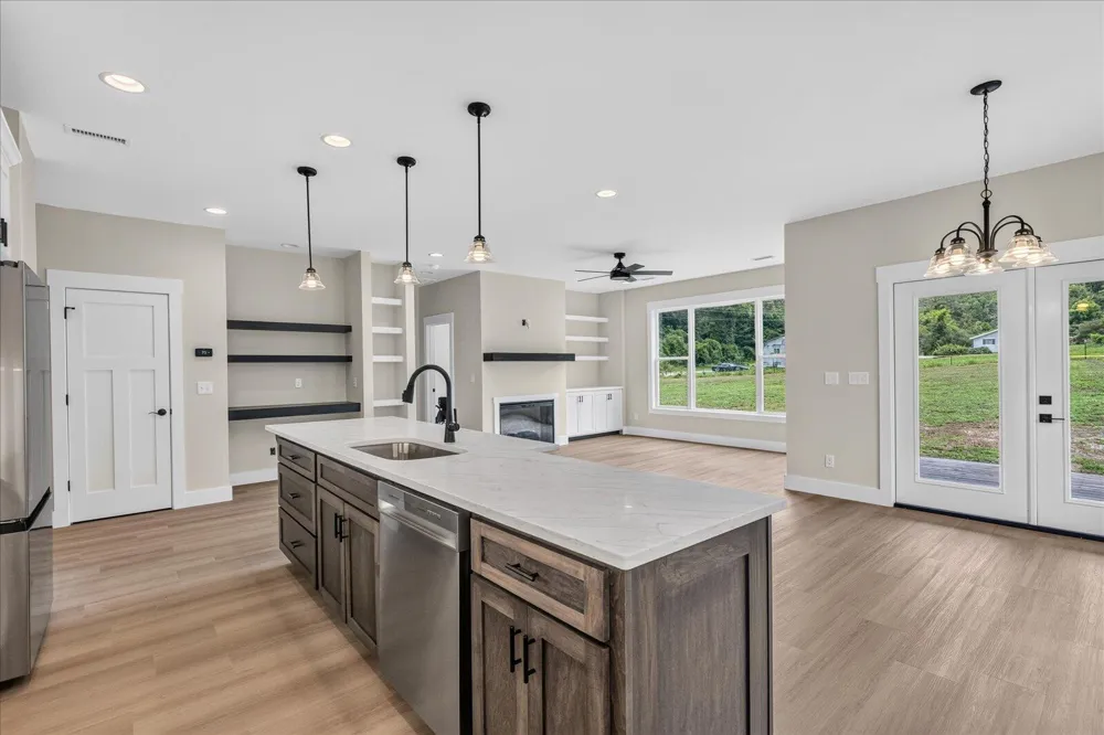 8880 Griffith Highway Whitwell, TN 37397