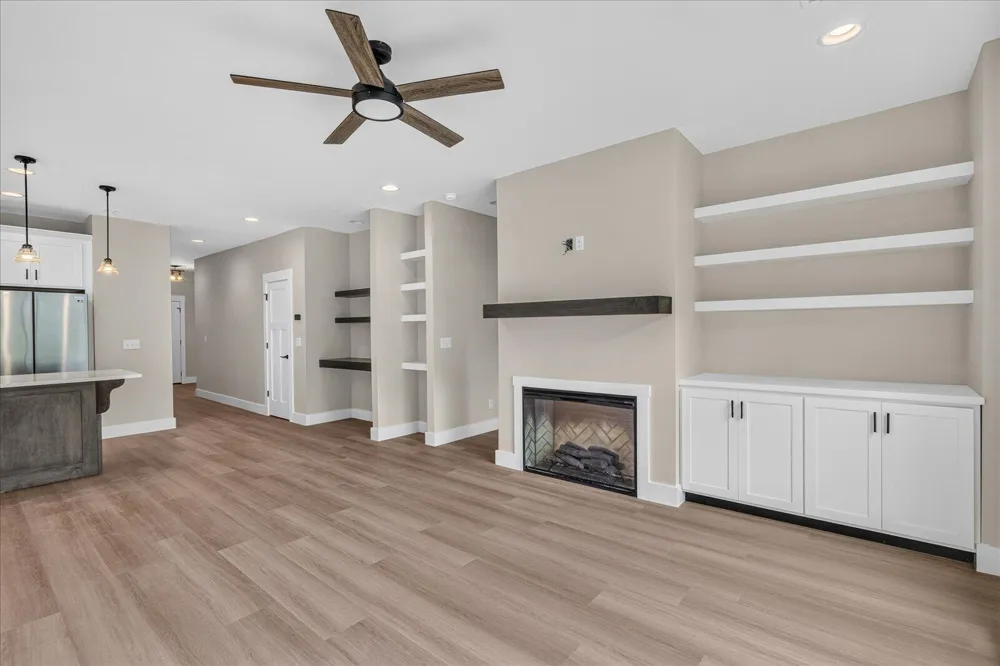 8880 Griffith Highway Whitwell, TN 37397