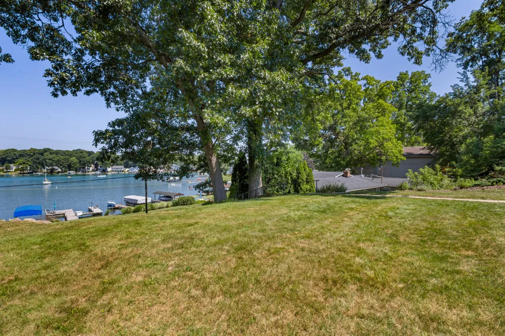 12180 E D AVENUE Ross Township, MI 49083